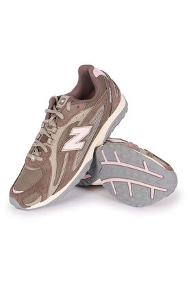 Sneaker U204