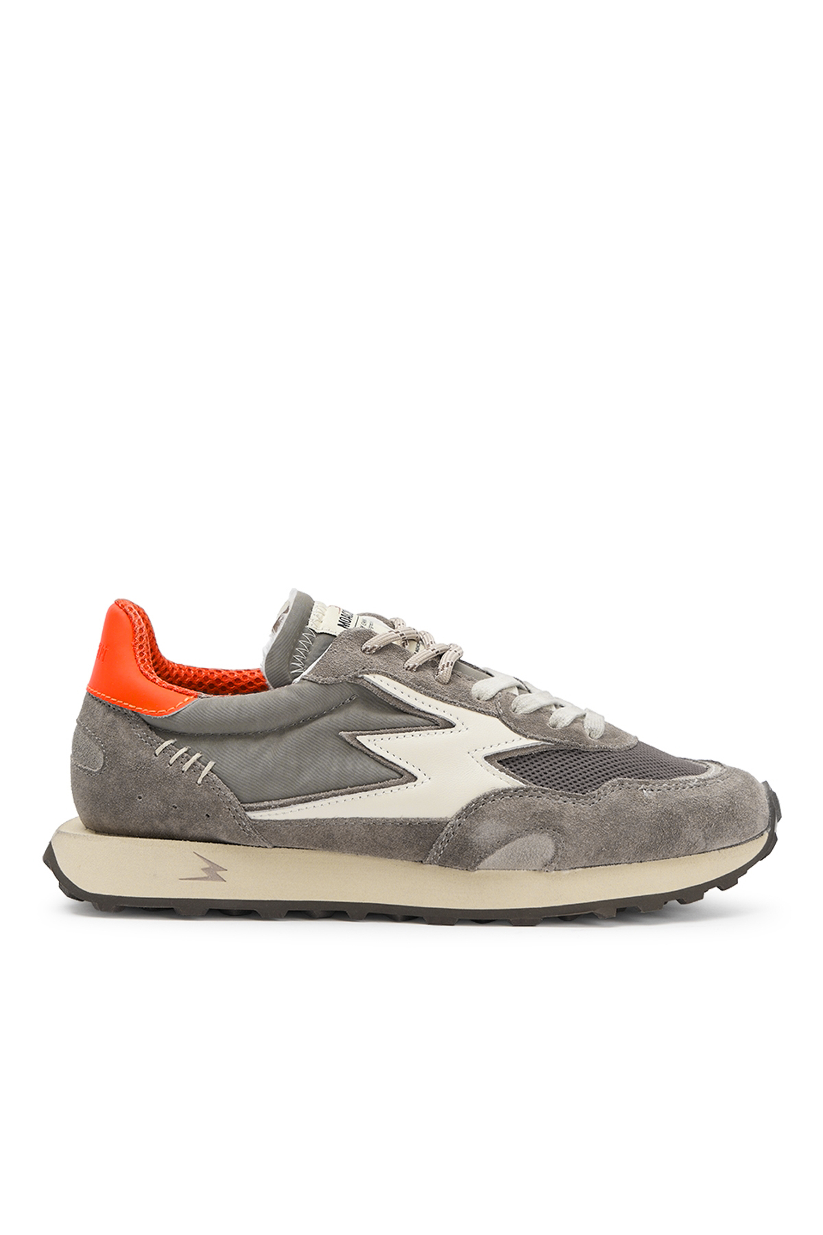 Sneaker Hype 229