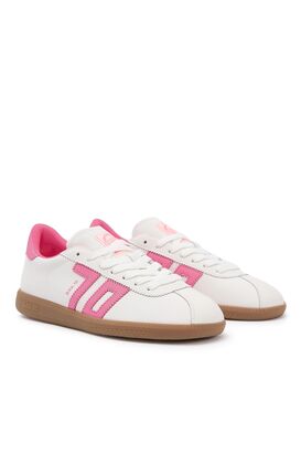 Sneaker Shelly