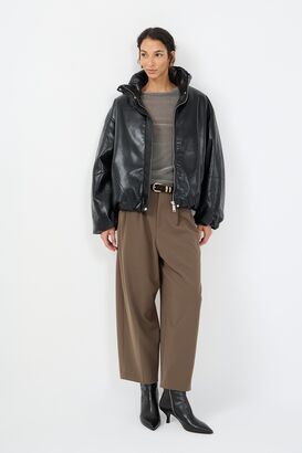 Hose Noa Crop
