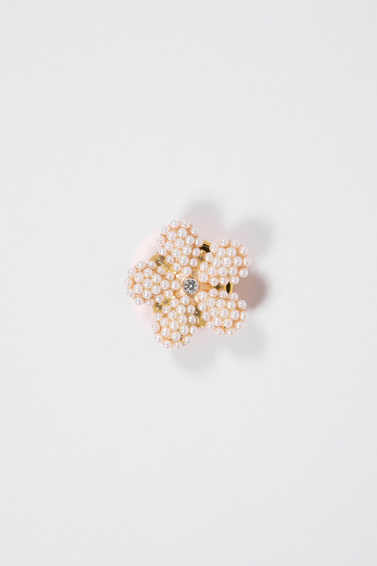 Knopf Cover, Golden Flower